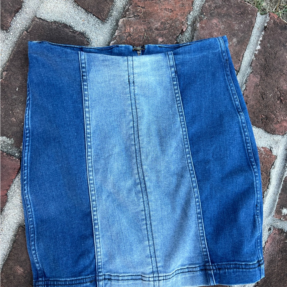 Free People NWT blue Denim Skirt size 2 - Picture 1 of 5